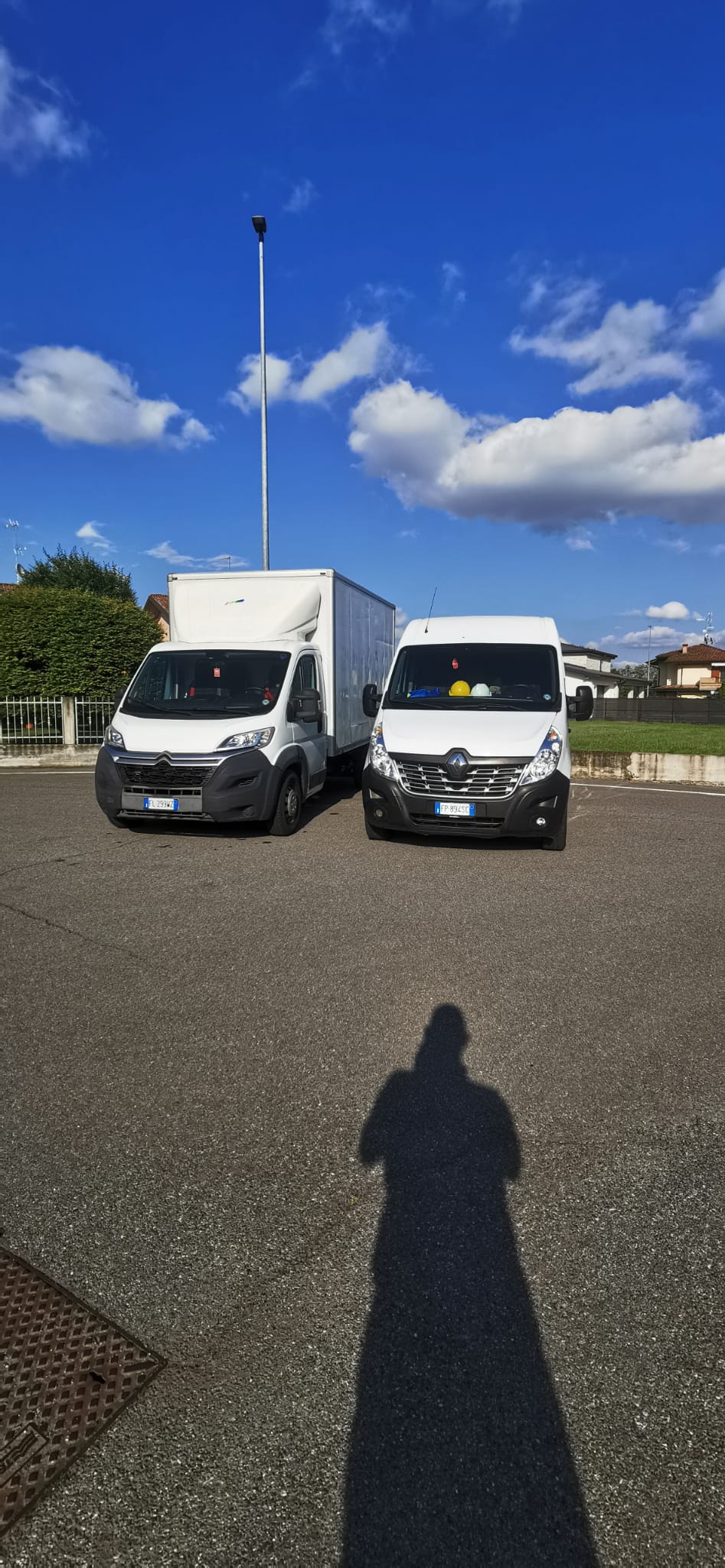 Renault Master passo lungo tetto alto traslochi Milano Pavia Piacenza